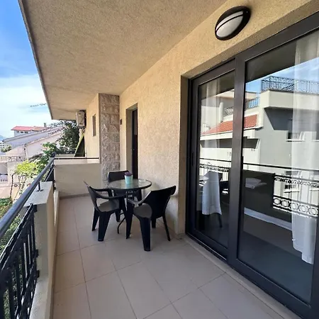 Aparthotel Bono *